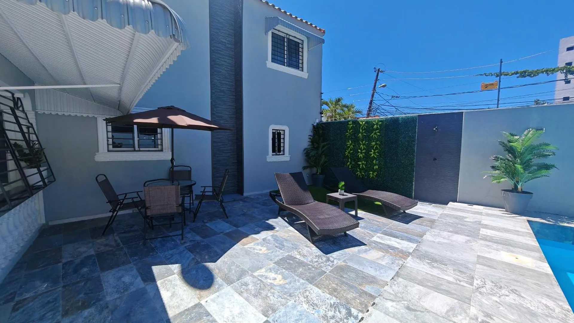 Villa Oasis - Luxury Retreat, Pool, Jacuzzi, Bbq, Ac, Fast Wi-Fi, Chefs Kitchen Mandinga