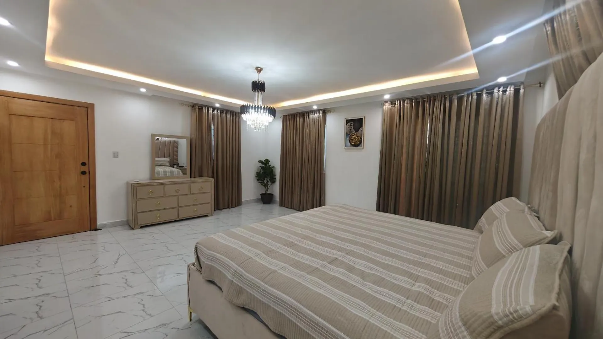 Villa Oasis - Luxury Retreat, Pool, Jacuzzi, Bbq, Ac, Fast Wi-Fi, Chefs Kitchen Mandinga 0*,
