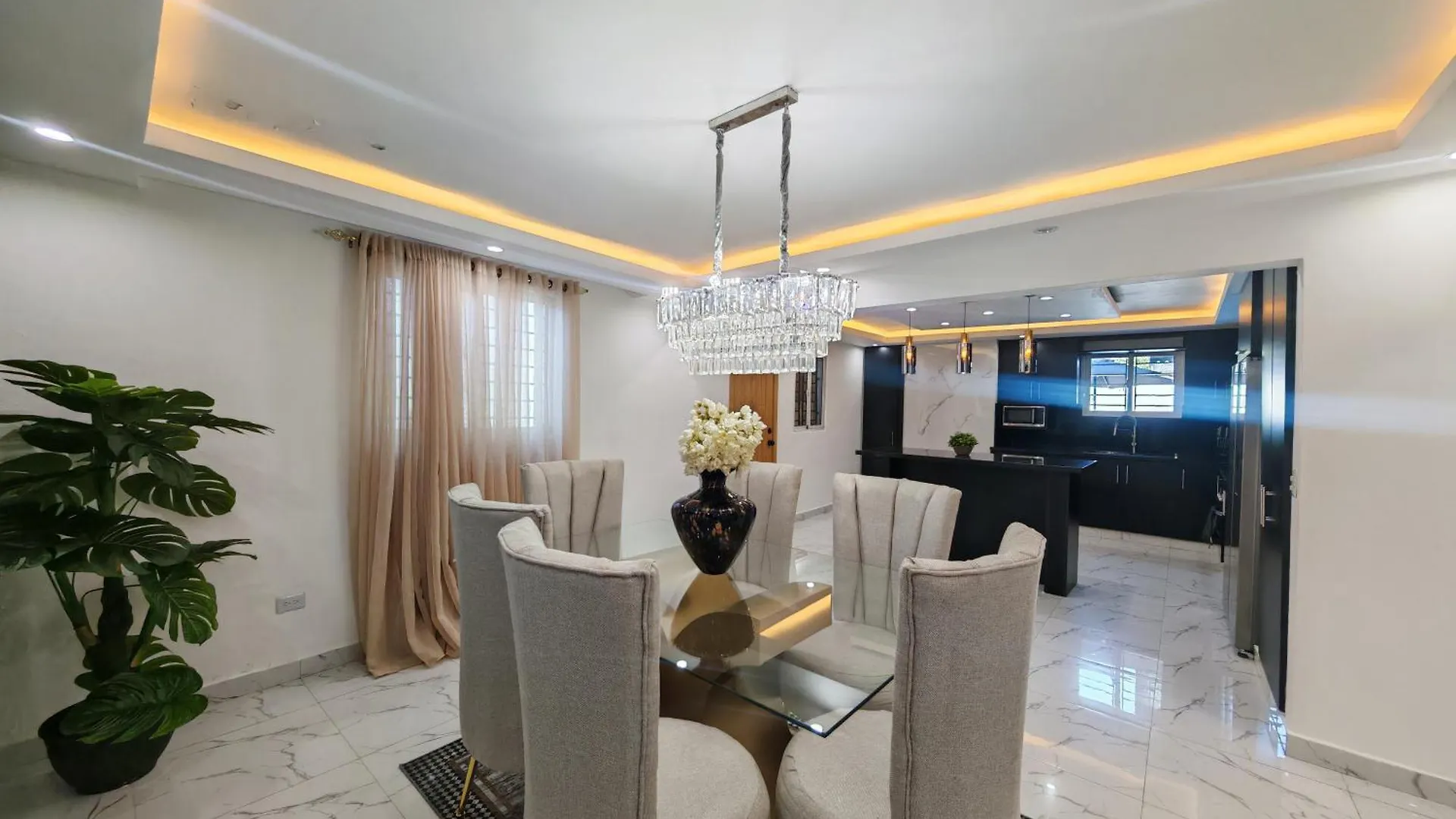 Villa Oasis - Luxury Retreat, Pool, Jacuzzi, Bbq, Ac, Fast Wi-Fi, Chefs Kitchen Mandinga